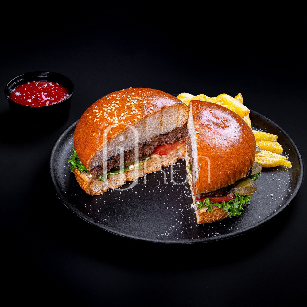 Iren-Cafe-Classic-burger